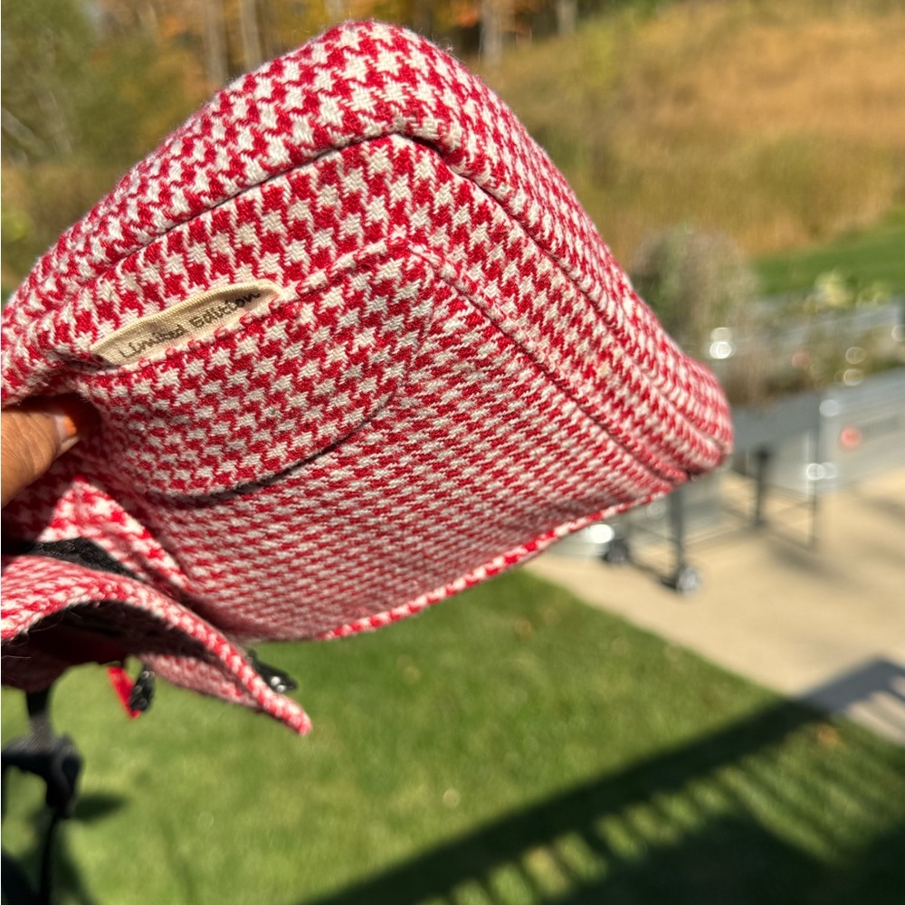 GUC! KAVU Red Houndstooth Wool Vintage Limited Edition Crossbody Bag - Picture 7 of 12